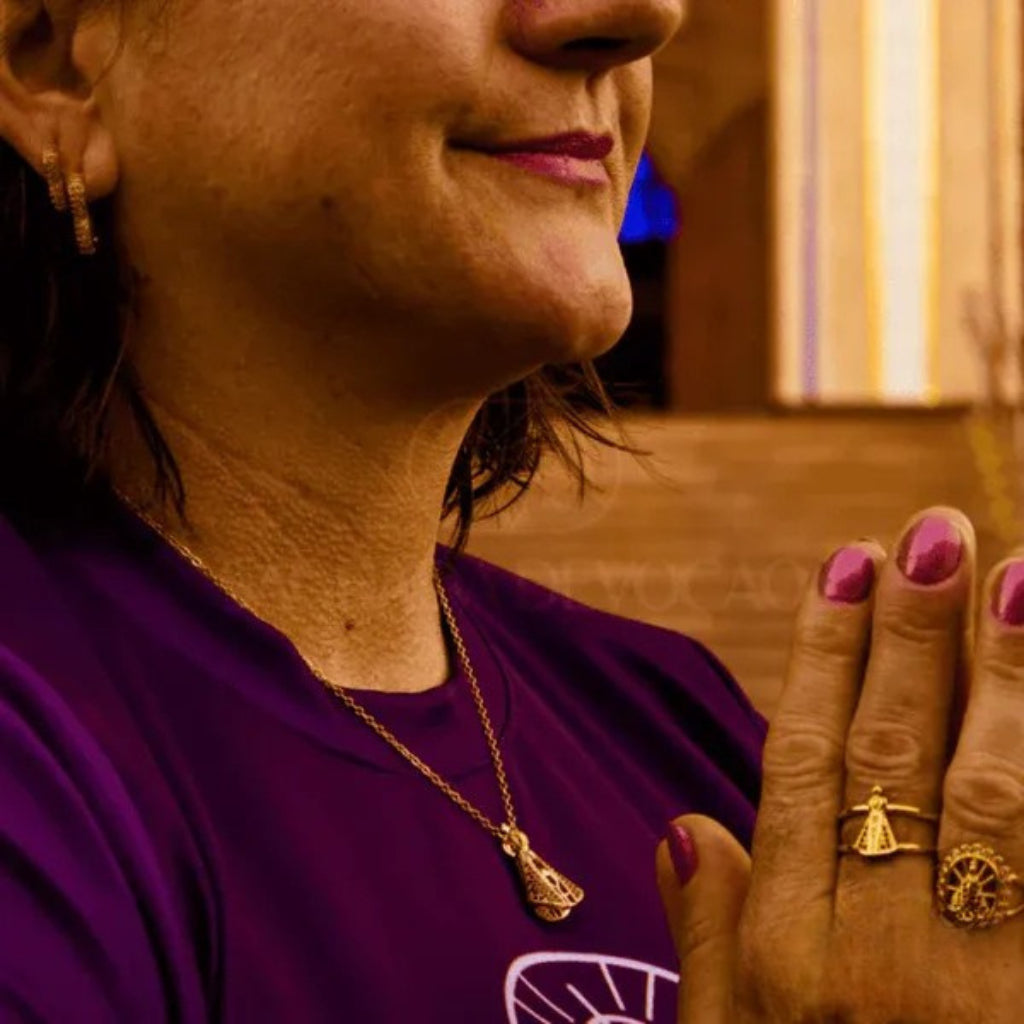 COMPRA 1 y lleva 2 Collar de Doble Cara de Nuestra Señora de Aparecida- Circonita Premium y Oro 14K