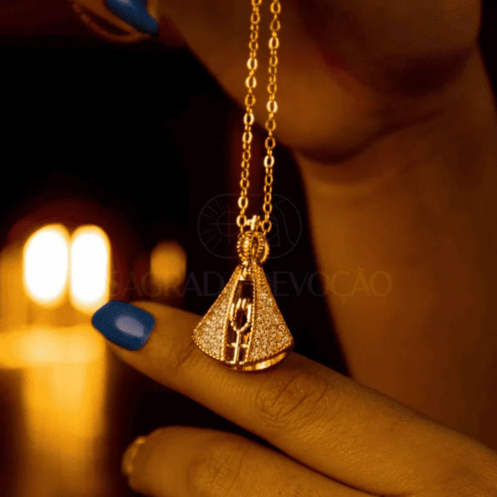 COMPRA 1 y lleva 2 Collar de Doble Cara de Nuestra Señora de Aparecida- Circonita Premium y Oro 14K
